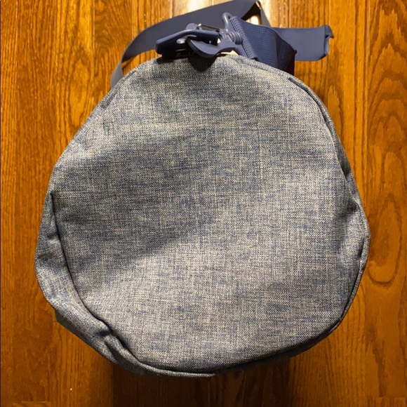 Herschel Supply duffel - Picture 3 of 5